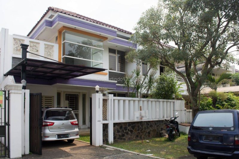 DIJUAL CEPAT Rumah  Cluster Sakura dekat Lapangan Golf 